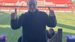 Silvio Berlusconi esultante allo stadio di Monza