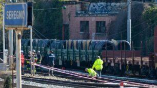 Stazione di Seregno: treno merci deraglia in manovra