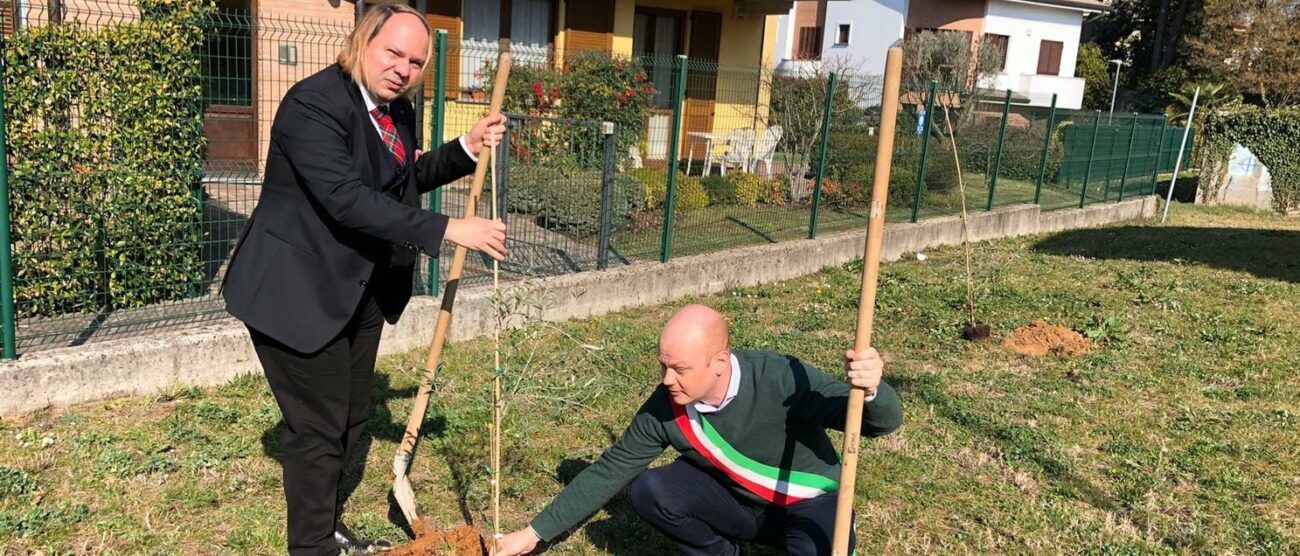 Correzzana ulivo Lions Club Alessio Varisco e Marco Beretta