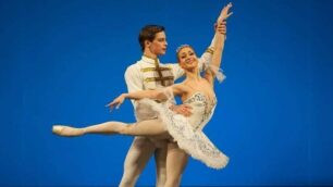 La ballerina Yevgeniya (Jane) Korshunova con il marito