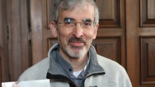 Il brianzolo don Francesco Scanziani, che presta servizio liturgico nella comunità pastorale di Seregno