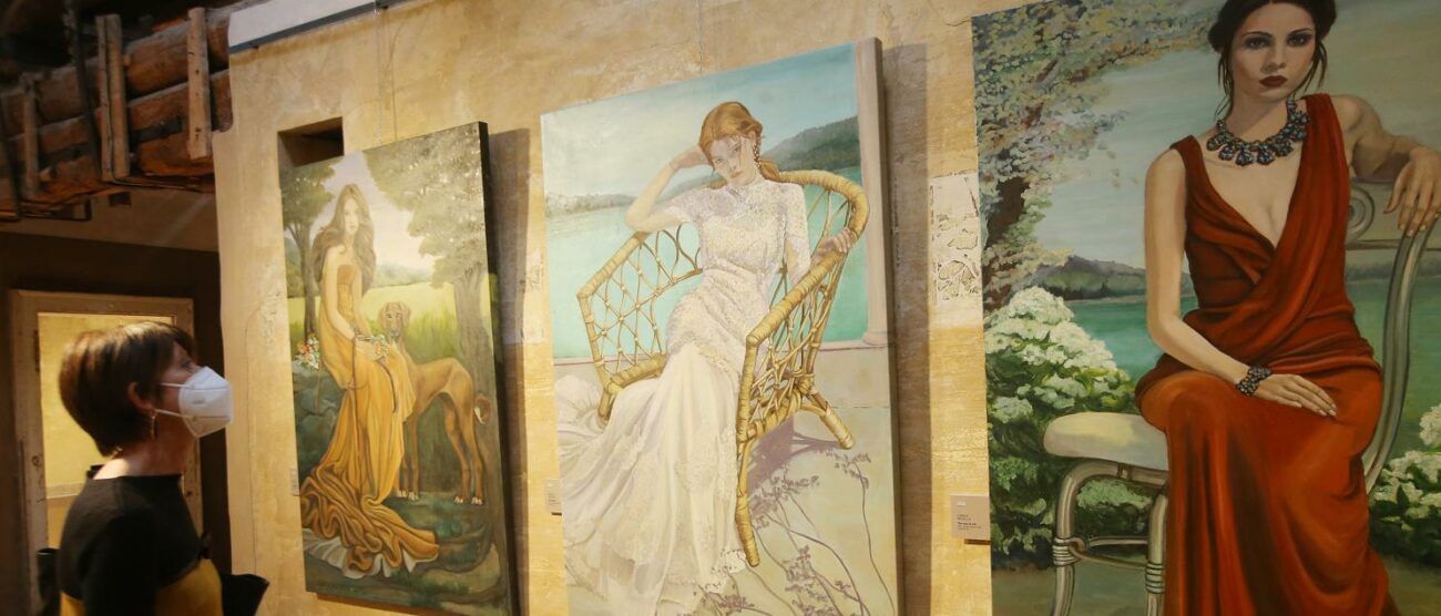 Mostra inaugurata da Vittorio Sgarbi nel belvedere di Villa Reale