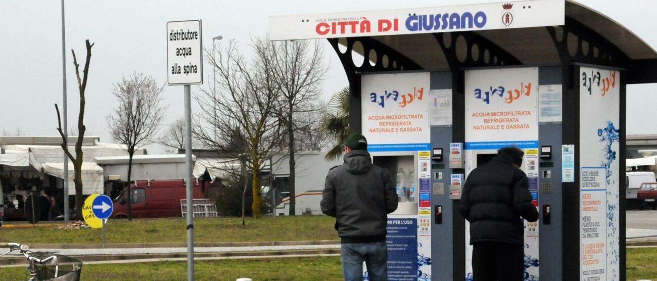 Uno dei distributori di acqua di Giussano