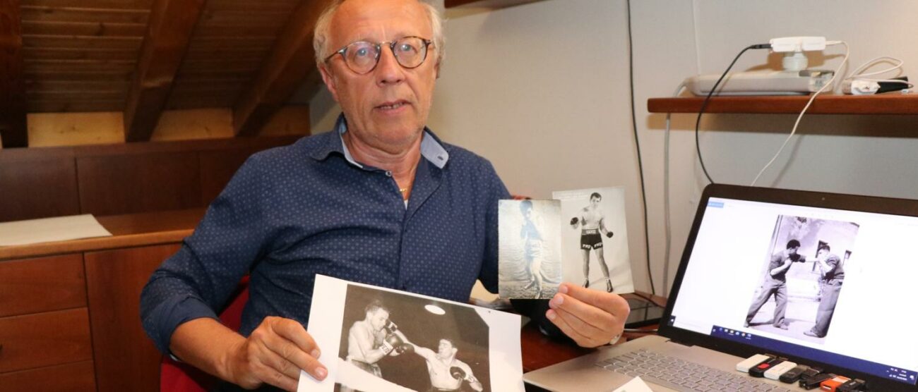 Il seregnese Gigi Baj mostra alcune delle immagini di pugili brianzoli inseriti nel suo libro