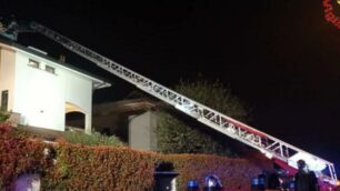 Incendio canna fumaria a Cesano (foto VvFf)