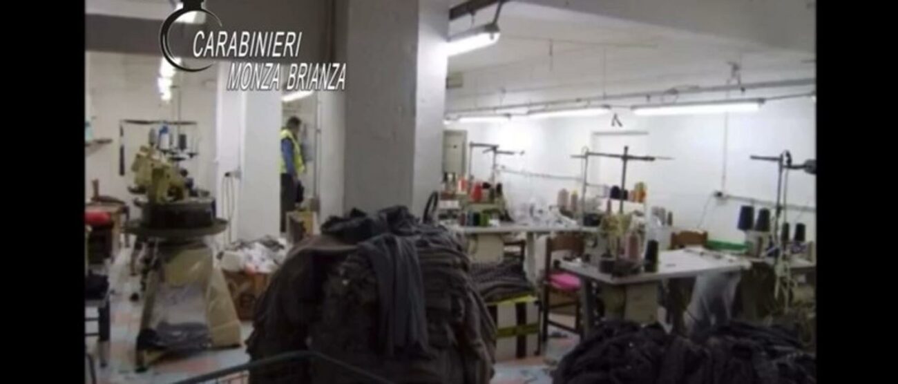 Un laboratorio cinese (foto di repertorio Carabinieri)