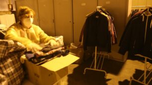 La raccolta di abiti allo Spazio 37 di Monza, anche per profughi