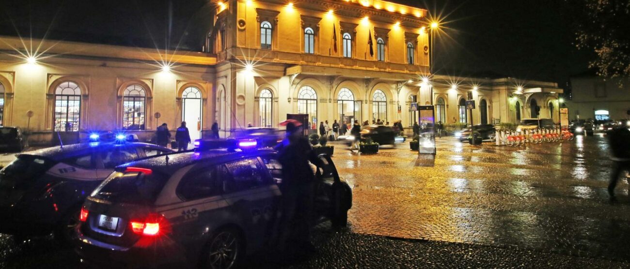 Monza Stazione Fs Controlli polizia di stato