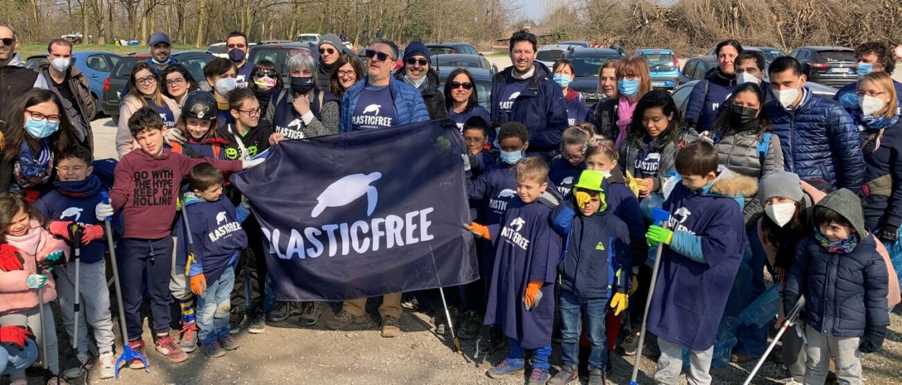 WEB: Plastic Free a Lissone per la prima volta. Pulizia Parco Urbano e vie limitrofe