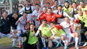 L’esultanza della squadra dopo l’incredibile vittoria con il Cittadella