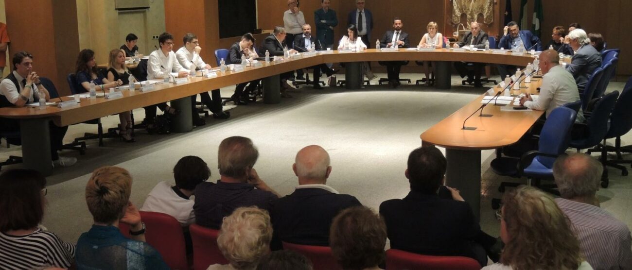 carate: consiglio comunale