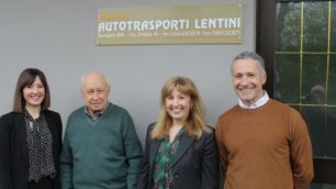Da sinistra, Francesca, Biagio, Nicoletta e Marcello Lentini, all'ingresso della sede dell'attività di famiglia