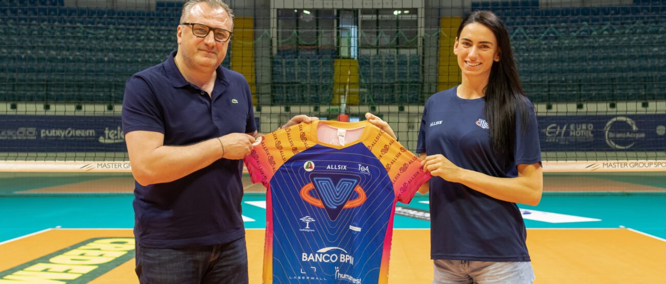 Pallavolo Raphaela Folie con il direttore sportivo Claudio Bonati