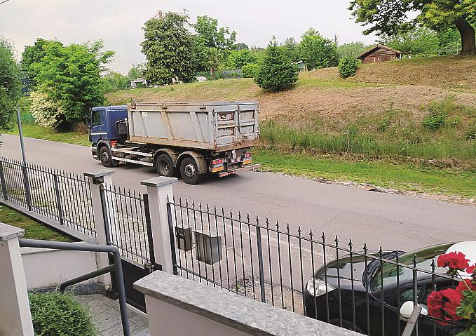 Lentate sul Seveso zona Mocchirolo camion