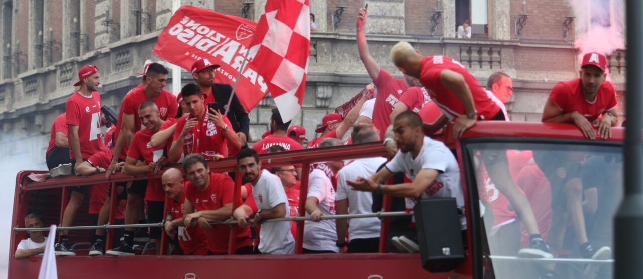 Monza in Serie A festa bus e stadio