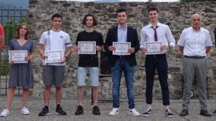 Consegnate ieri a Calolzio le borse di studio e il "Premio Lisa Amicarella"
