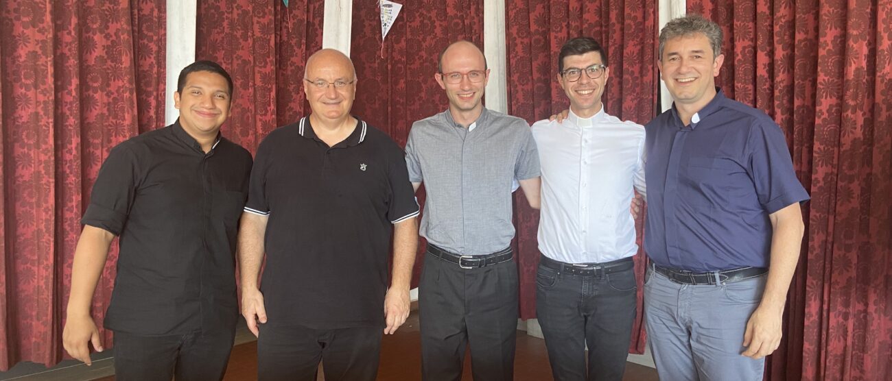 Merate festeggia i 35 anni di ordinazione di don Luigi