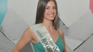 Lissone Gaia Di Luca con la fascia di Miss Bellezza Rocchetta