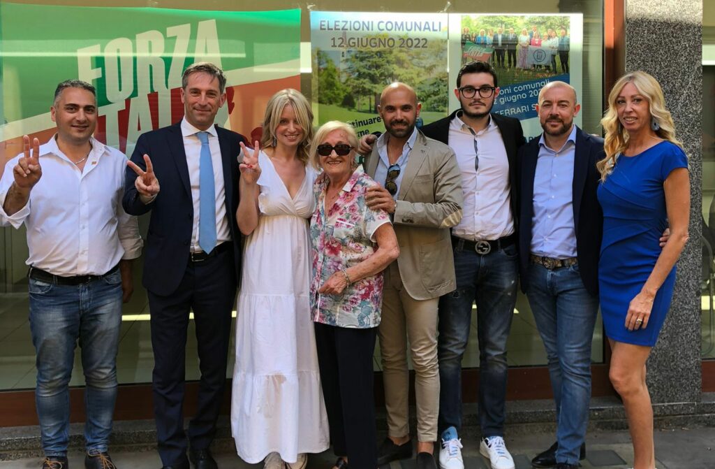 Fabrizio Sala ai festeggiamenti del centrodestra a Lentate