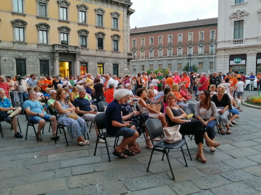 Festa in piazza Roma per Pilotto sindaco a Monza