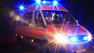 Ambulanza soccorsi di notte