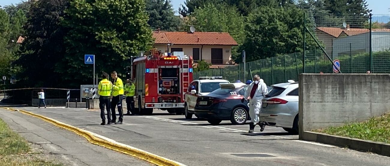 Ritrovato cadavere in una macchina davanti alle scuole di Montello