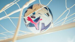 Calcio il Pallone Puma Orbita del campionato di Serie A