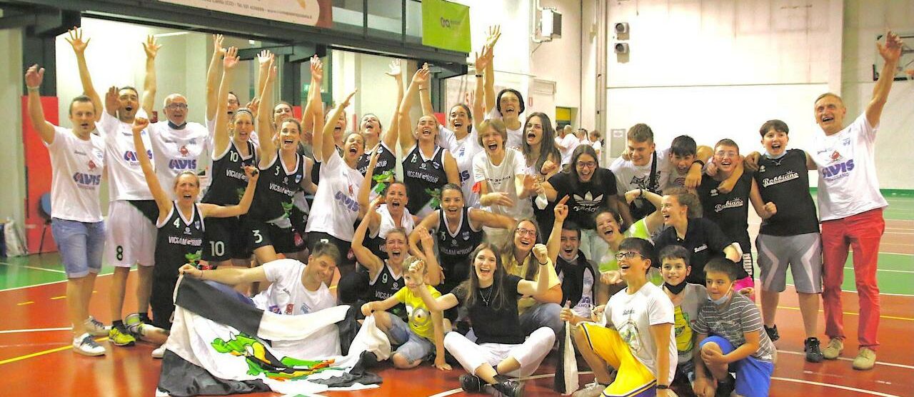 Basket Robbiano in finale