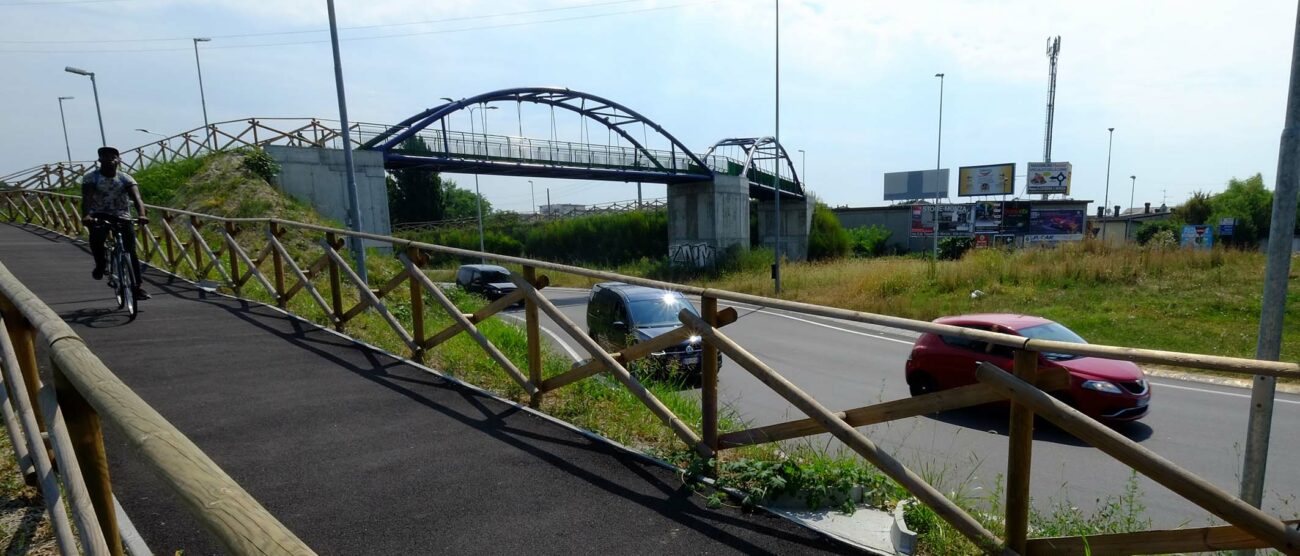 Monza passerella Santalbino