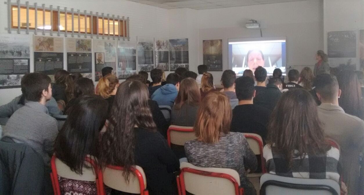 Maria Rita Sambruna Bassi videoconferenza con Sambruna dalla Nasa