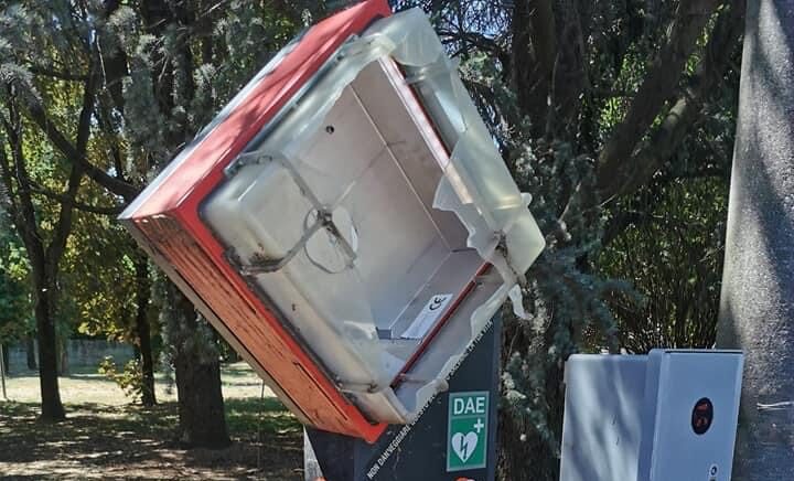 Lissone defibrillatore vandalizzato