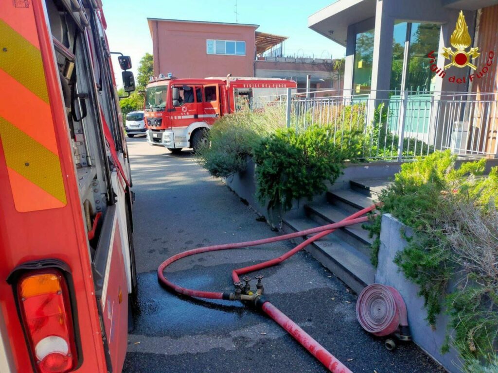 Vedano al Lambro vigili del fuoco