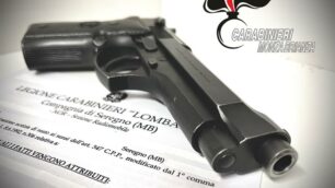 Carabinieri pistola