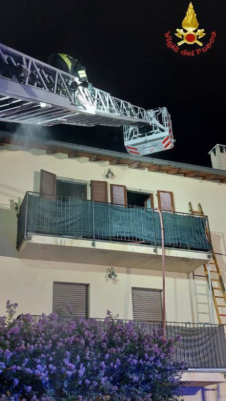 Incendio Bellusco - foto Vigili del fuoco
