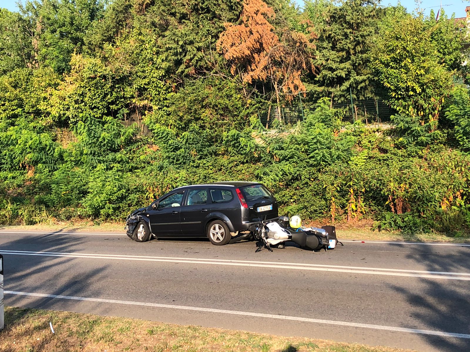 L'incidente tra auto e moto sulla sp7 a Lesmo manda il traffico in tilt