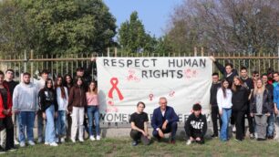 Seregno Levi striscione per donne Iran