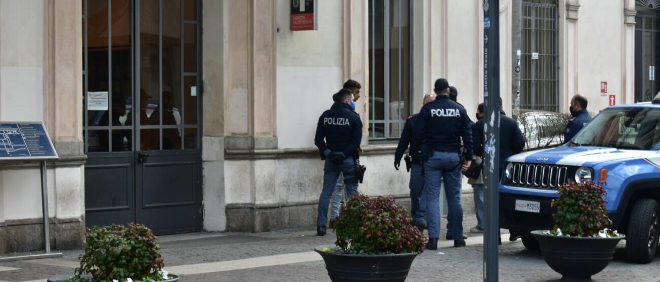 La polizia di Stato durante i controlli a Monza