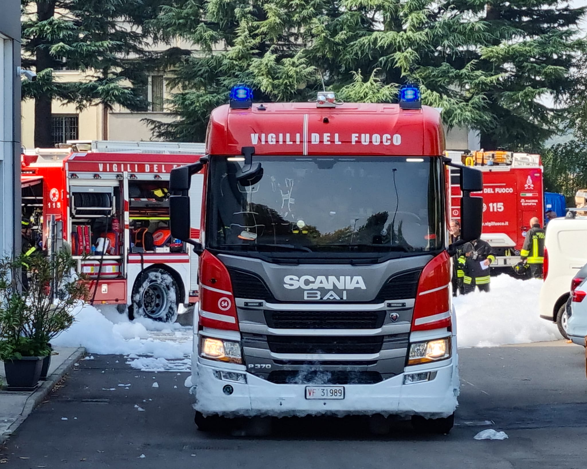 Biassono incendio in capannone