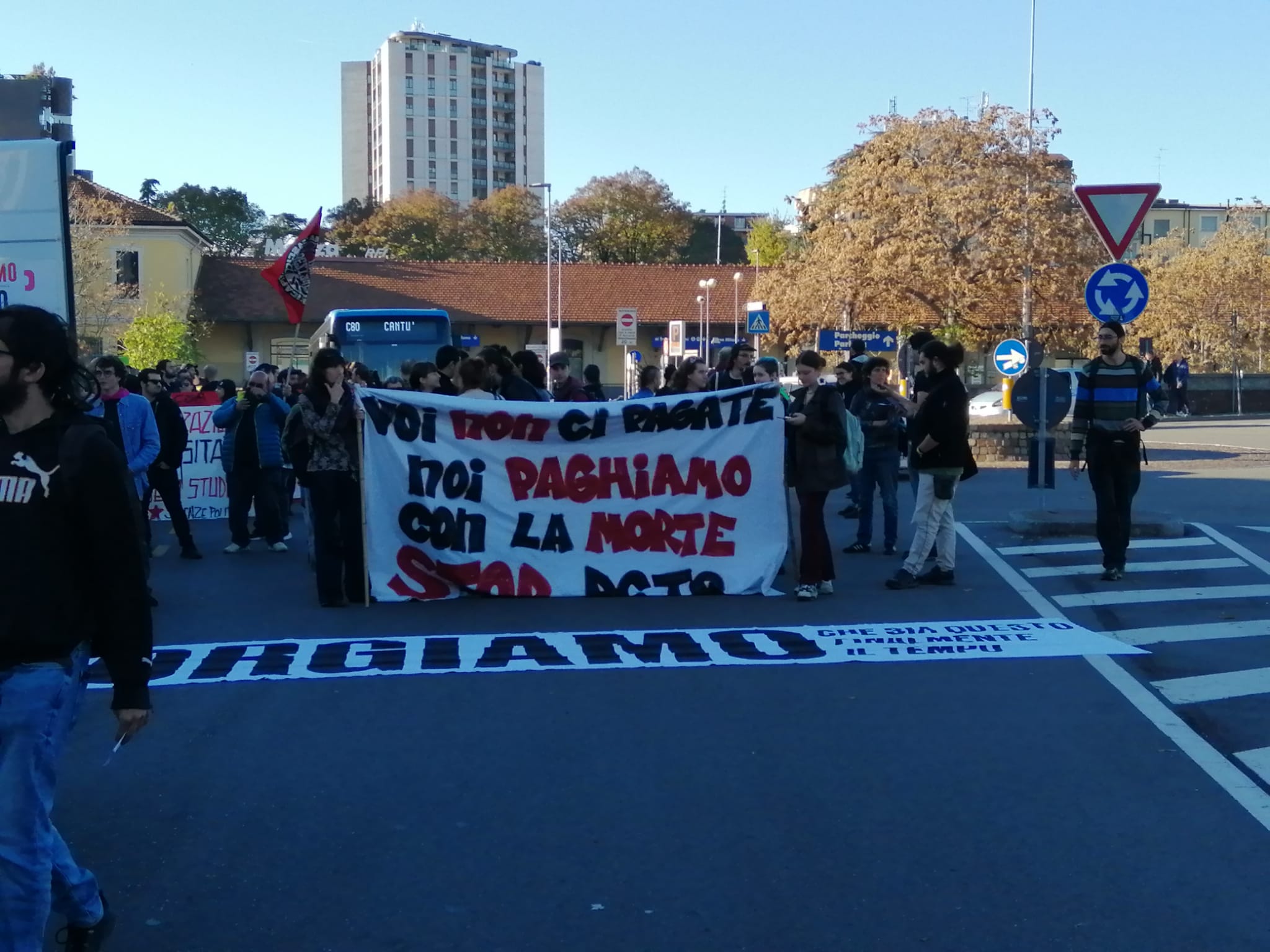 Monza manifestazione 5 novembre