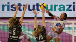 Pallavolo Vero Volley Thompson in attacco