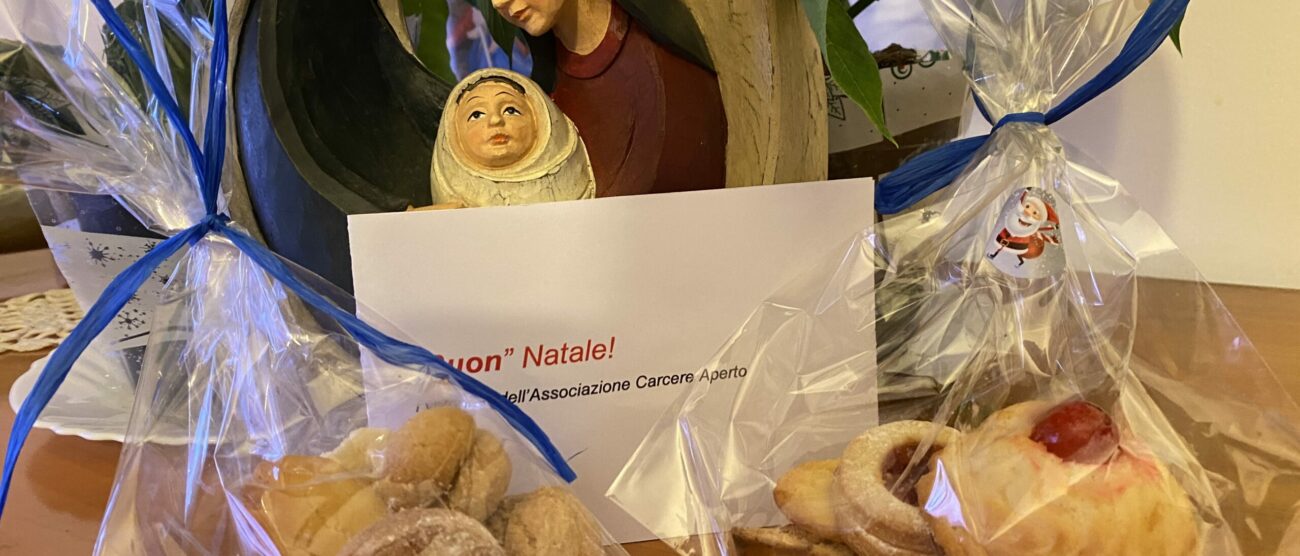 Monza carcere biscotti di Natale