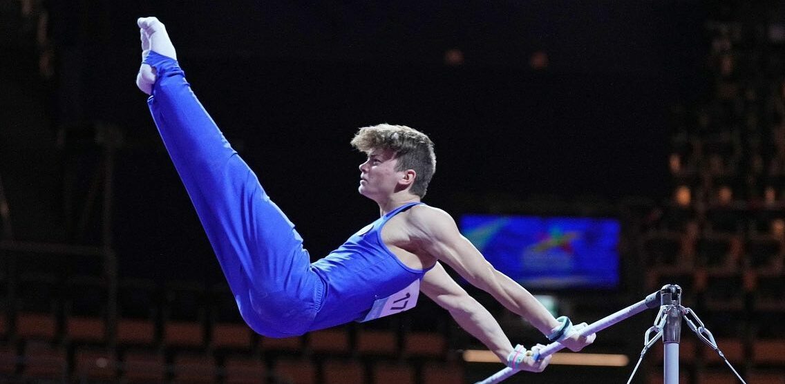 Ginnastica Pro Carate Vazzola Diego sulla sbarra