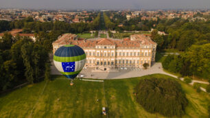 Mongolfiera alla Villa reale di Monza