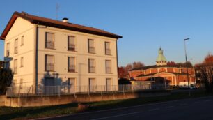 Seregno via Colzani palazzina di edilizia popolare
