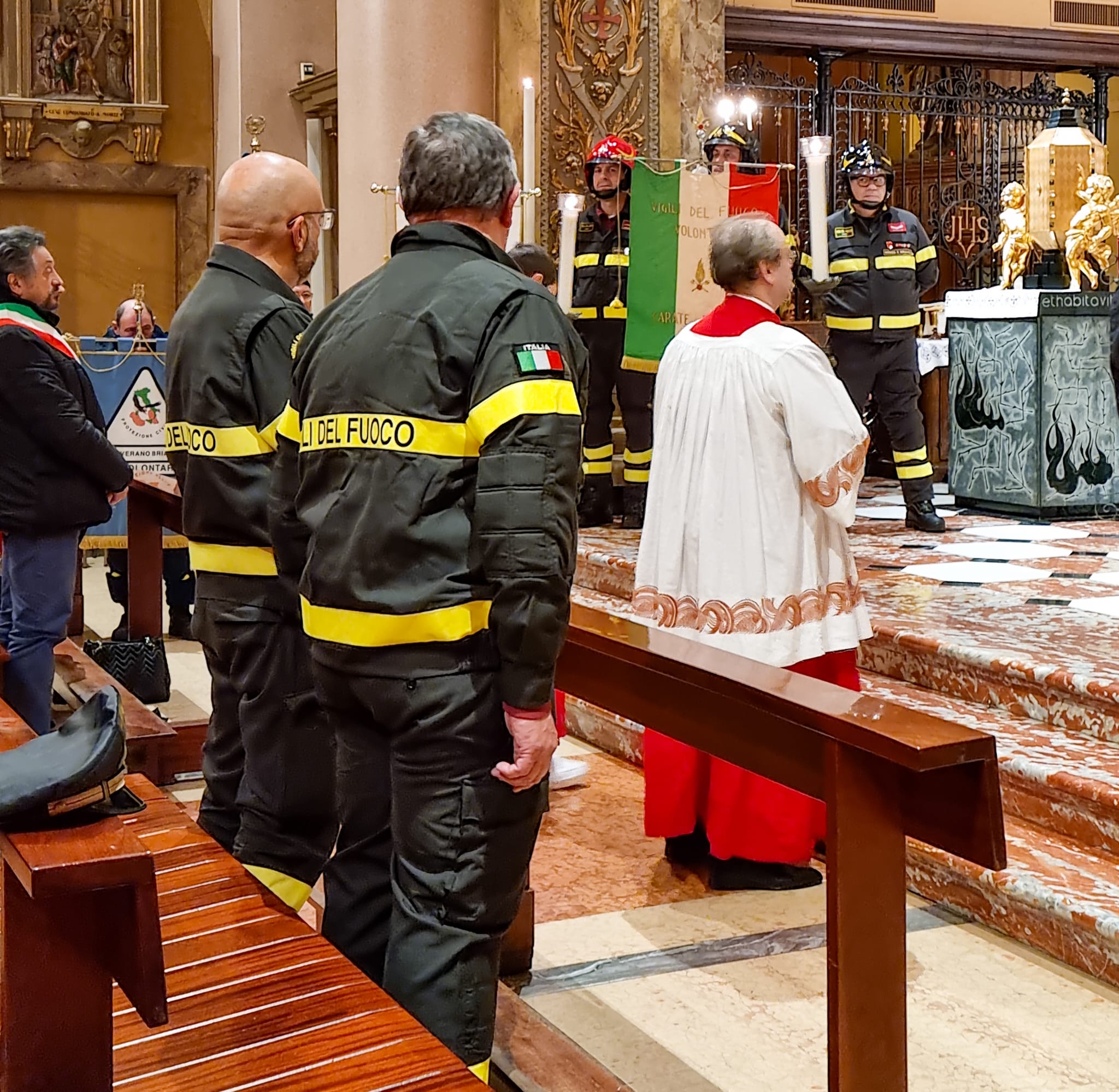 Carate Brianza Santa Barbara vigili del fuoco