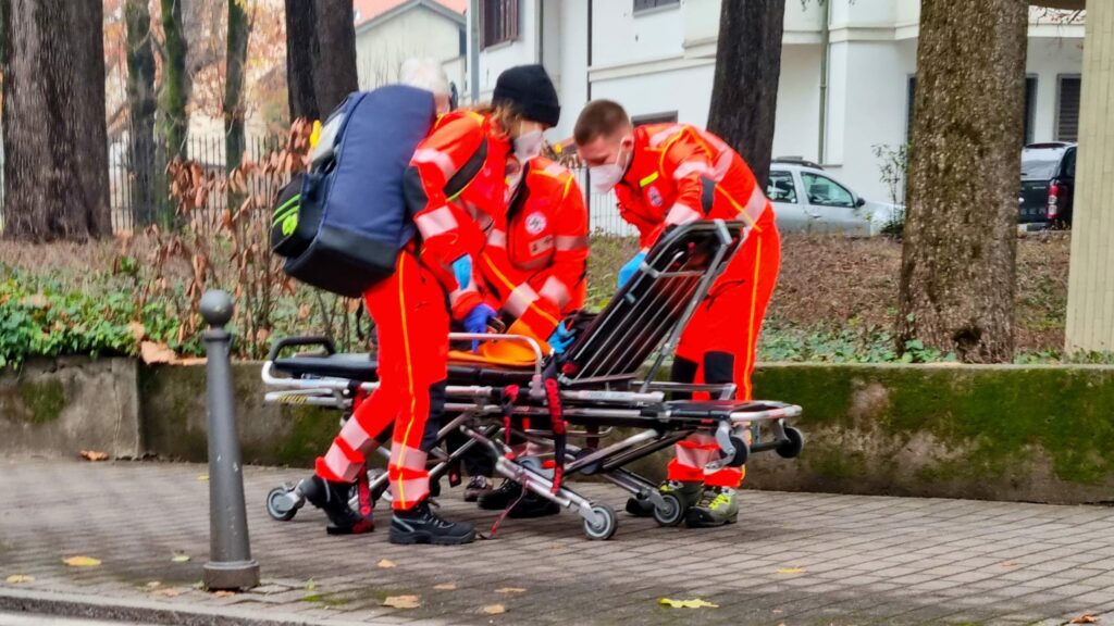 Giussano incidente viale Rimbembranze