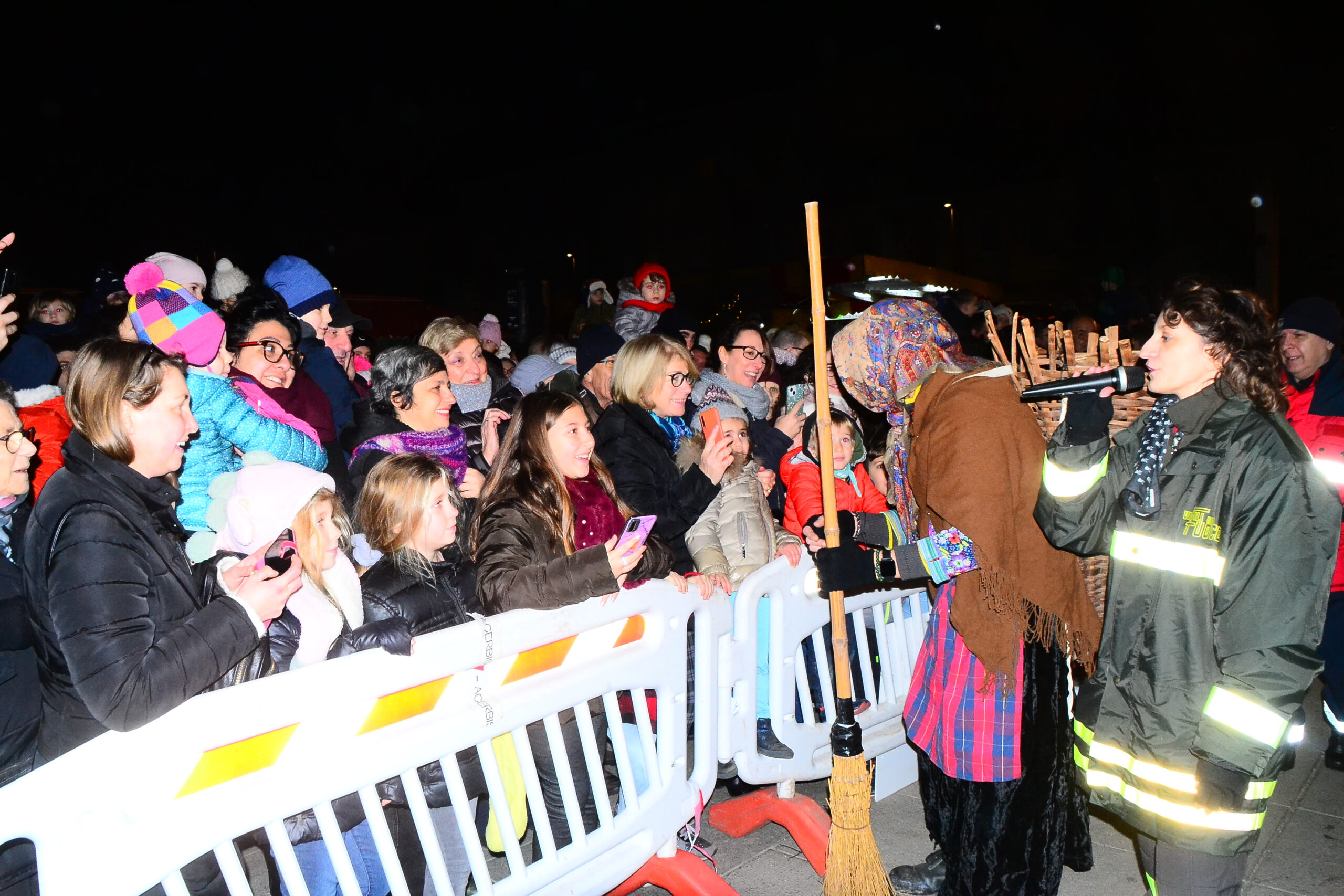 La befana dei vigili del fuoco a Lissone