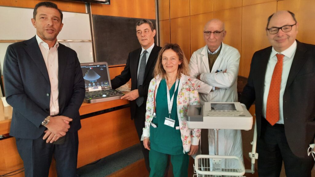 Ospedale Desio donazione di Cancro primo aiuto