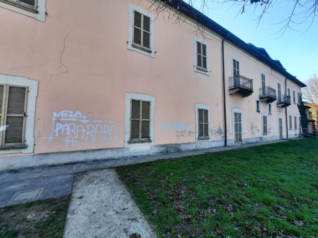 Usmate Velate Villa Borgia vandalismo