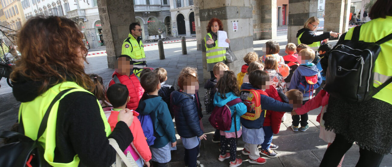 Monza Esercitazione Protezione civile Lambro 23 evacuazione di tre scuole